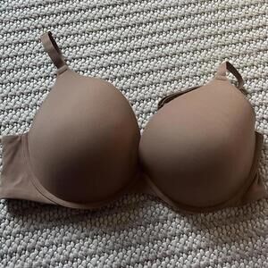 Skims Fits Everybody Push-up Bra